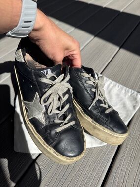 Golden Goose Black & Cream Leather Low-Top Sneakers! 🖤🤍🖤🤍🖤